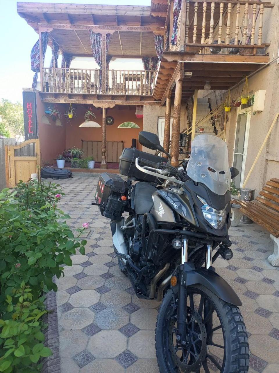 Guest House Dilorom B&B ヒヴァ エクステリア 写真