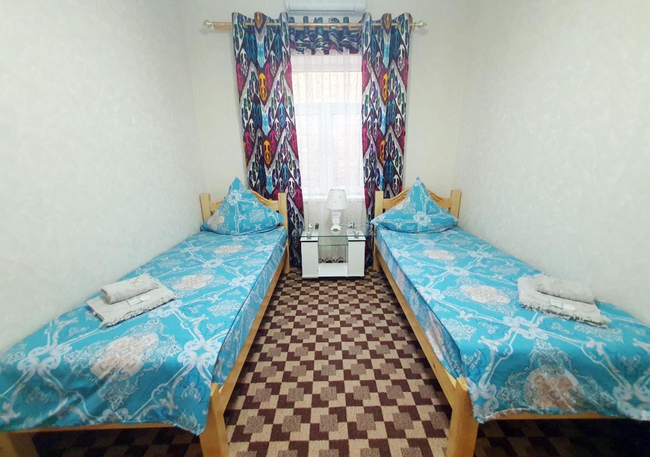 Guest House Dilorom B&B ヒヴァ エクステリア 写真