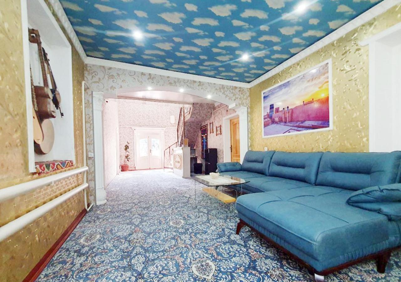 Guest House Dilorom B&B ヒヴァ エクステリア 写真
